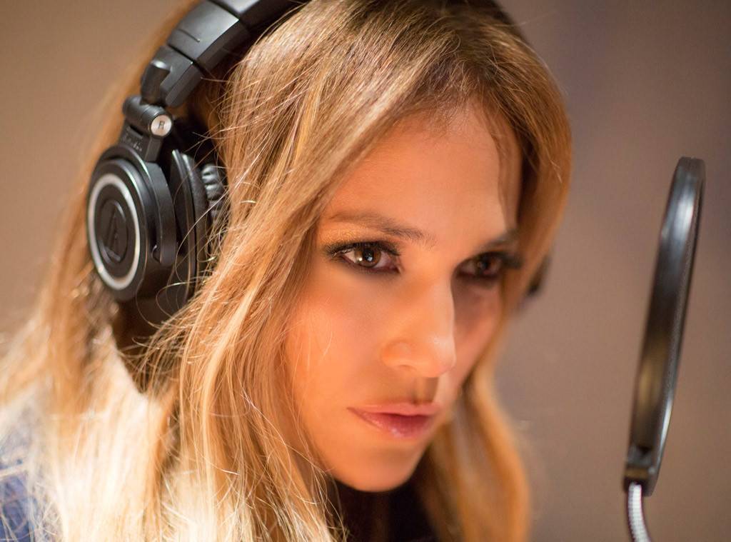 rs_1024x759-171130090243-1024.Jennifer-Lopez-Spotify-113017